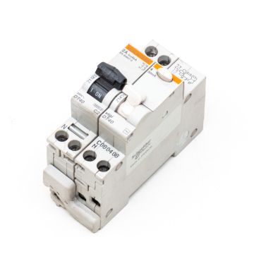 Schneider Electric DT40 C2 (21020)  + VIGI DT 40 (21450)  at PLC2Day.com