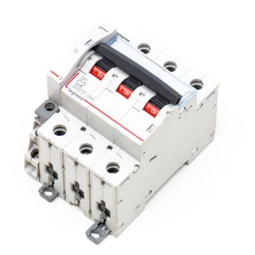 Legrand DX3 C2 (600013) + (4062 58)  at PLC2Day.com