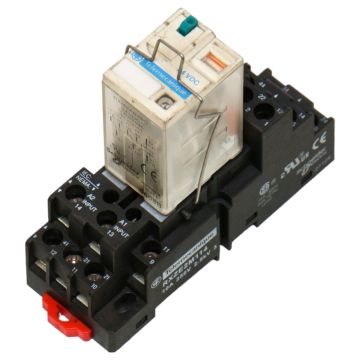 Telemecanique RXM2AB2BD + RXZE2M114 Miniature plug in relay at PLC2Day.com