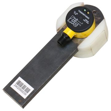 T30SP6FF400Q Banner Photoelectric Sensor, Fixed Field, 400mm, 10-30VDC at PLC2Day.com