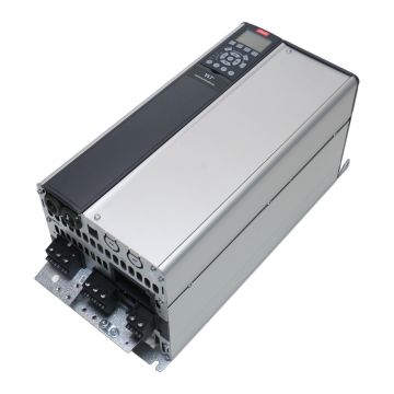 131F6617 302P22KT5E20H1BGXXXXSXXXXAXBXCXXXXDX Danfoss Frequency converter,