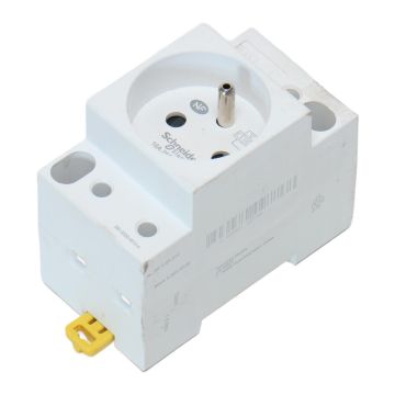 A9A15306 Schneider Electric "A9A15306 Schneider Electric DIN Socket iPC 16A 250VAC French Std",