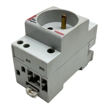004280 Legrand Rail Mounted Socket Outlet,