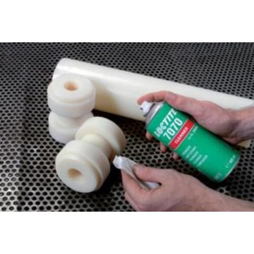 • Article: SF 7070 spb 400ml Reiniger & Ontvetter - kunststofonderdelen - aerosol (vh 7070) • Manufacturer: Loctite • Condition: New • Price: Attractive!